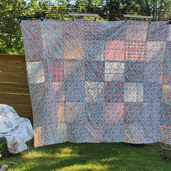 Vintage patchwork blanket ESTATE SALE find - Picture 3 of 14